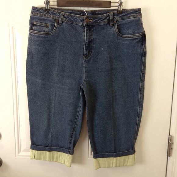 bill blass Denim - Bill Blass stretch capri with yellow gingham cuffs